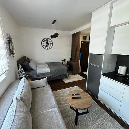 Luxurystudioanjainata Apartment